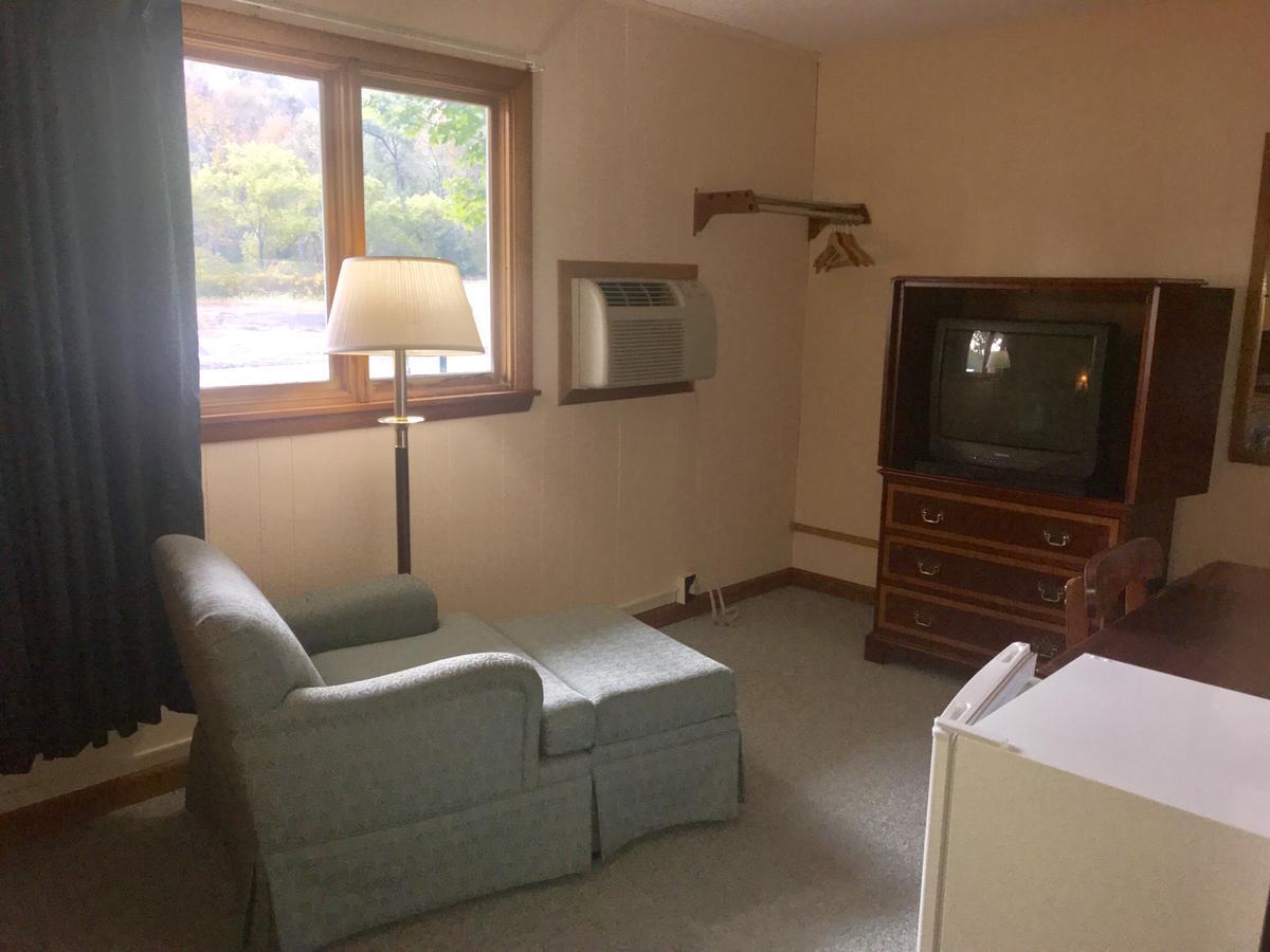 Economy Inn Альфред Екстер'єр фото